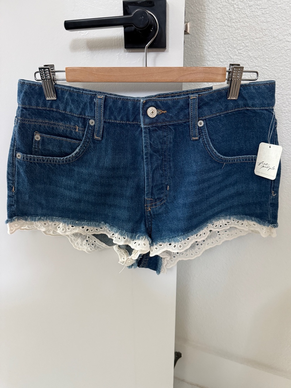 NWT We the Free Cali Cuffed Shortie
